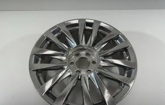 Cadillac Escalade R22 alloy rim 