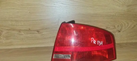 Audi A4 S4 B7 8E 8H Rear/tail lights R965070