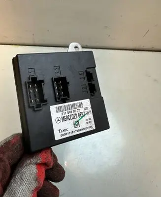 Mercedes-Benz E W211 Comfort/convenience module 2115450532