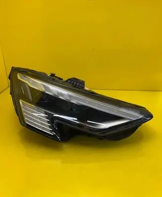 Audi A3 8Y Headlight/headlamp 8Y0941036