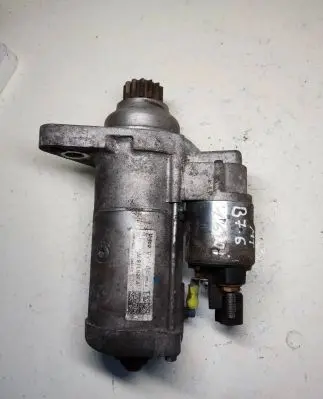Volkswagen PASSAT B7 Starter motor 02Z911024A