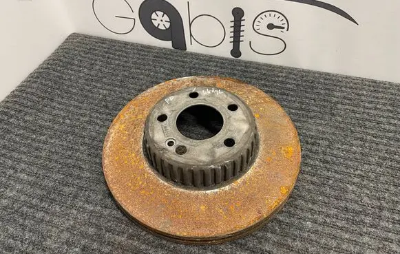 Mercedes-Benz C W205 Front brake disc A0004212412
