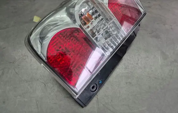 Suzuki Grand Vitara II Rear/tail lights 35603