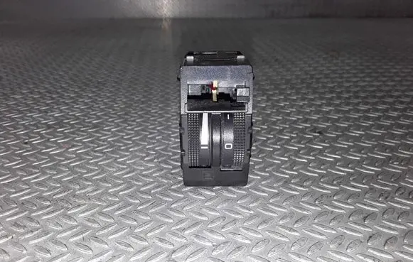Audi A6 S6 C5 4B Headlight level height control switch 4B0919094
