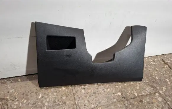 Dashboard lower bottom trim panel