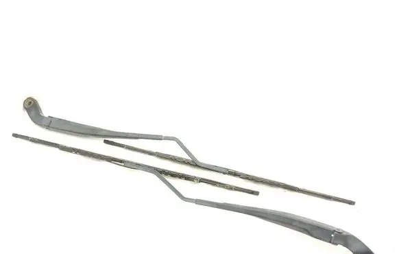 Dodge RAM Front wiper blade arm 68338925AB