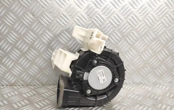 Toyota Yaris Electric radiator cooling fan G9230K021