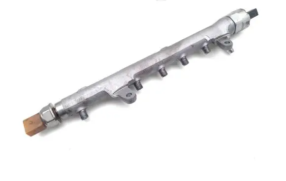 Skoda Octavia Mk2 (1Z) Fuel main line pipe 03L130089B 03L130764A 03L906054A