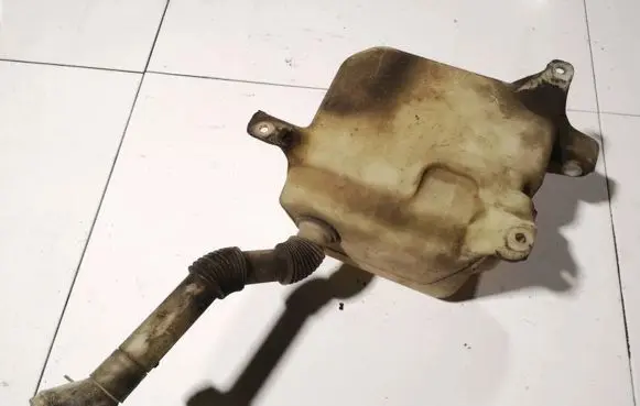 Honda Accord Windshield washer fluid reservoir/tank