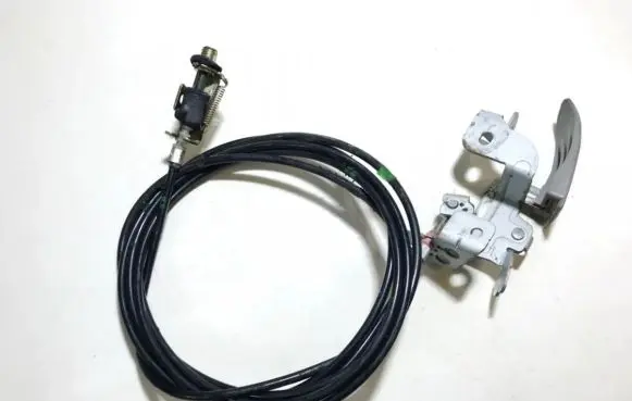 Mazda 626 Fuel tank opening switch 