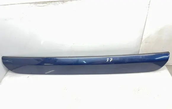 Mercedes-Benz ML W163 Tailgate trim A1637400770