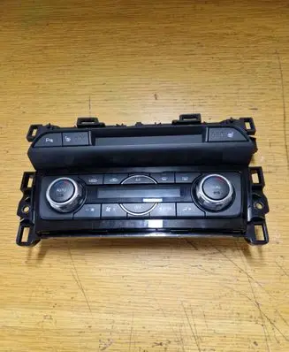 Mazda 6 Climate control unit GMF161190C