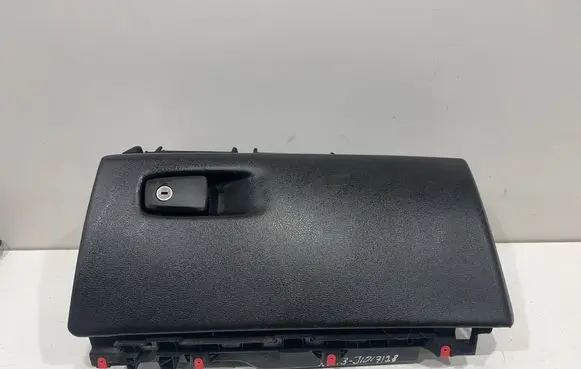 BMW X5 F15 Glove box 15W115501