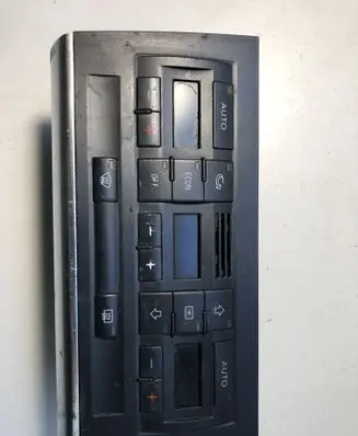 Audi A4 S4 B6 8E 8H Climate control unit 8E0820043BJ