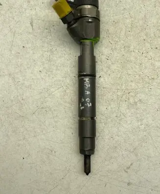 Mercedes-Benz A W169 Fuel injector 0445110 17140776 351101610