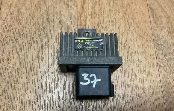 Volvo S40, V40 Glow plug pre-heat relay 7700115078 BED712