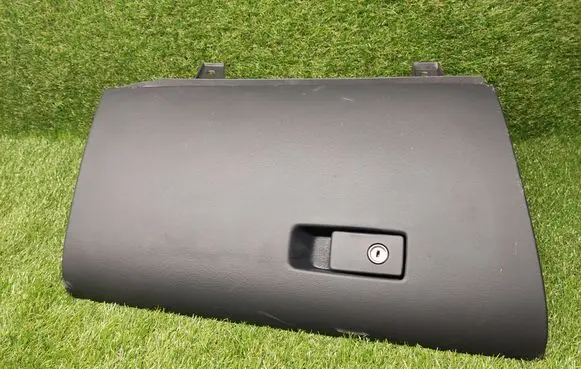 Volvo XC60 Glove box set 30755651