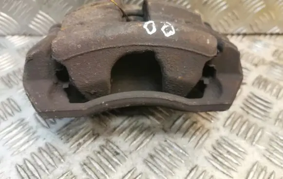 Mercedes-Benz B W245 Front brake caliper