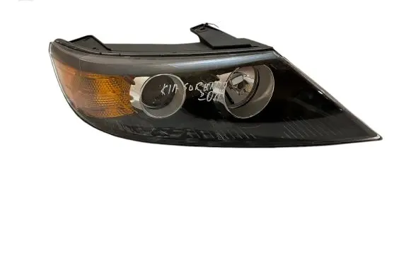 KIA Sorento Headlight/headlamp 921022P150