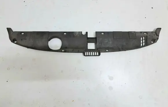 Radiator trim