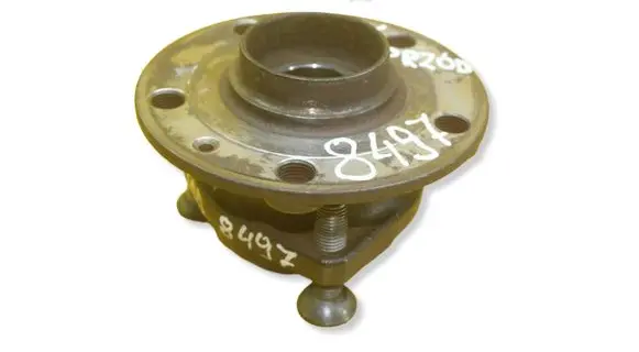 Volkswagen Caddy Front wheel hub 8497