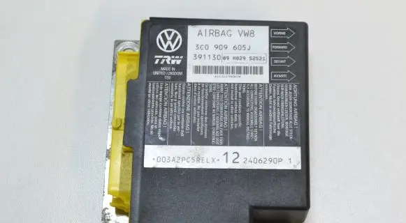 Volkswagen PASSAT B6 Airbag control unit/module 3C0909605J
