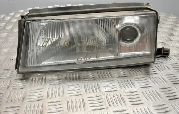 Skoda Octavia Mk1 (1U) Headlight/headlamp 24608500