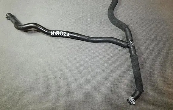 Volkswagen Golf Sportsvan Engine coolant pipe/hose