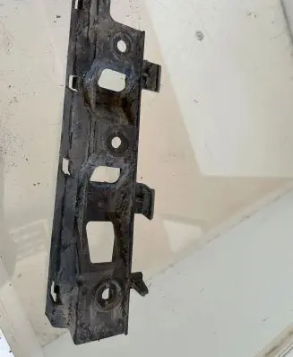 Volkswagen PASSAT B6 Front bumper mounting bracket 3C0807184