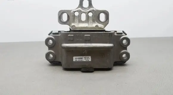 Audi Q3 8U Engine mount bracket 5N0199555L
