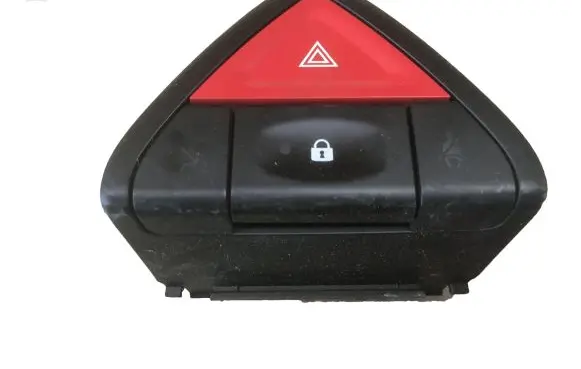 Renault Koleos I Hazard light switch