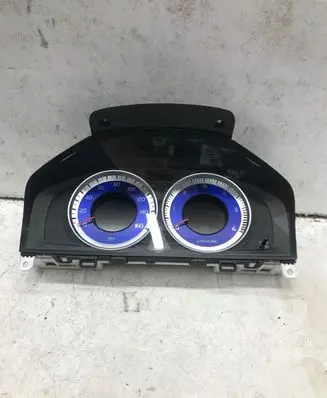 Volvo S60 Speedometer (instrument cluster) 31327586AA