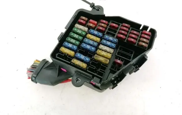 Audi A4 S4 B5 8D Fuse box set