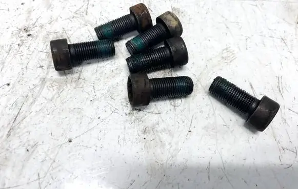 Audi A3 S3 8P Nuts/bolts 