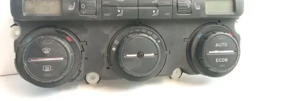 Skoda Octavia Mk2 (1Z) Climate control unit