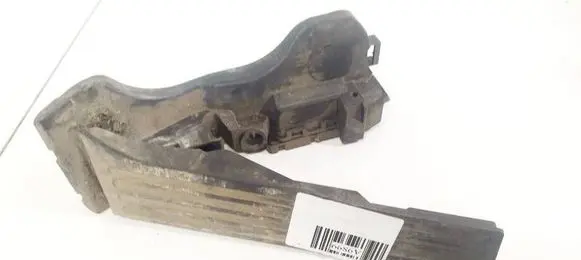 Volkswagen Golf V Accelerator throttle pedal 1K1721503P