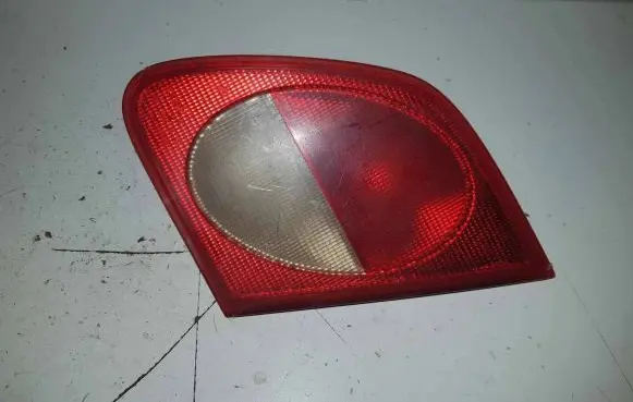 Mercedes-Benz E W210 Tailgate rear/tail lights A2108201064