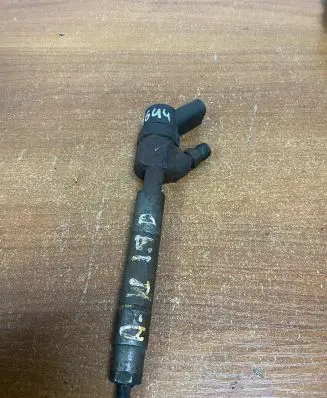Mercedes-Benz A W168 Fuel injector E1644