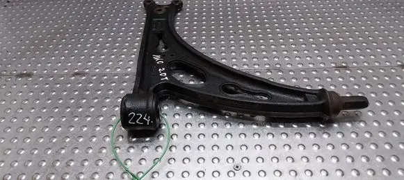 Volkswagen Golf V Front control arm 1K0407153G