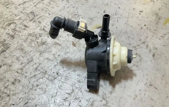 Peugeot Partner III Vacuum valve 