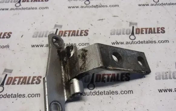 Lexus LS 430 Front door upper hinge