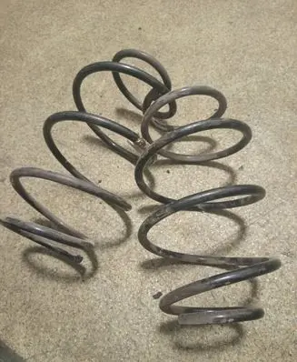 BMW 7 E38 Rear coil spring rubber mount 