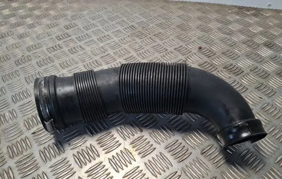 Opel Insignia A Air intake hose/pipe 329788454