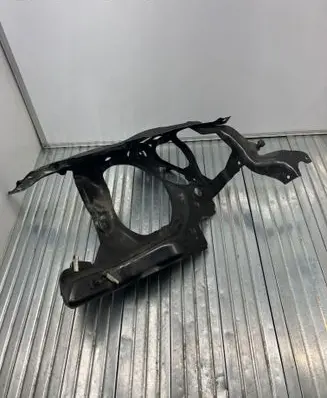 Headlight/headlamp mounting bracket