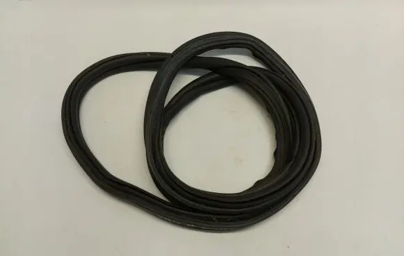 Porsche Taycan 9J1 Trunk rubber seal (body) 9j198273