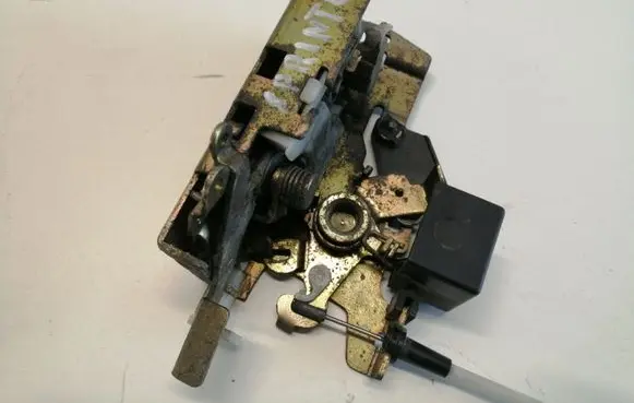 Mercedes-Benz Sprinter W901 W902 W903 W904 Front door lock A9017201235