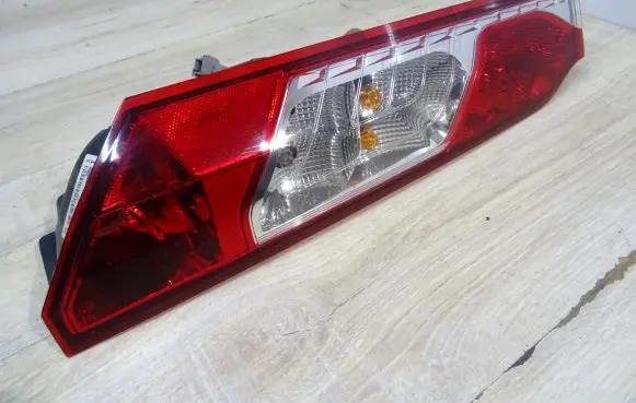 Ford Transit Custom Rear/tail lights DT1113405AD