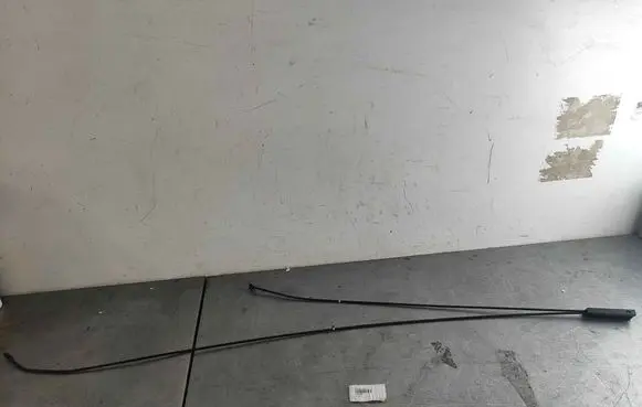 Volvo XC90 Engine bonnet/hood lock release cable 31352884