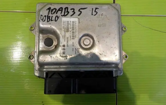 Fiat Doblo Engine control unit/module 55266282 10A35