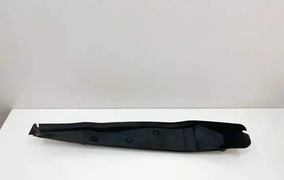Mercedes-Benz SL R231 Fender end trim A2318890125 2318890125